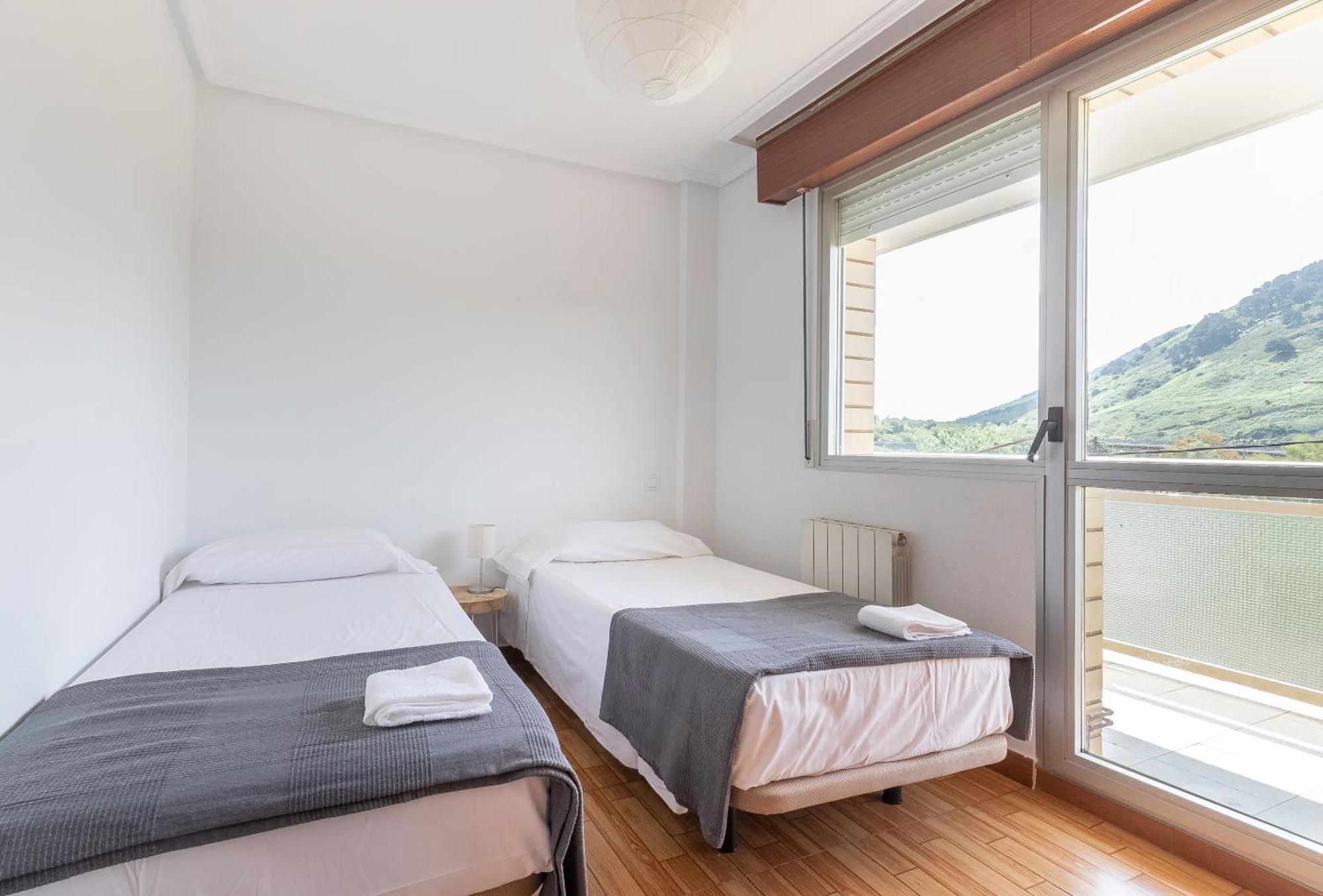 La Arena Apartamentos Zierbena 外观 照片